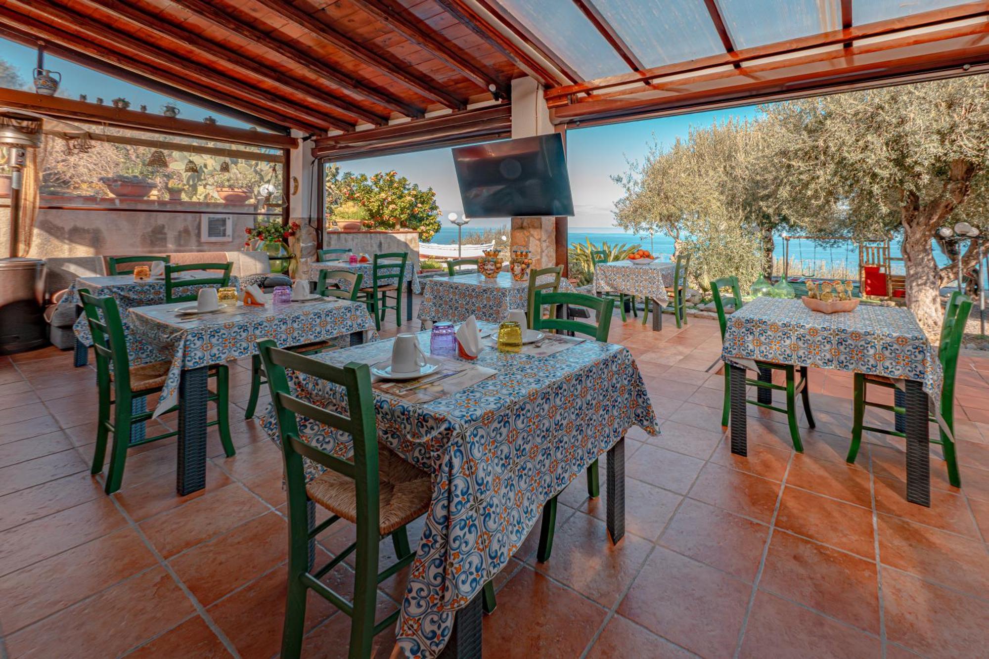 Mareblu Bed and Breakfast Cefalù Exteriör bild