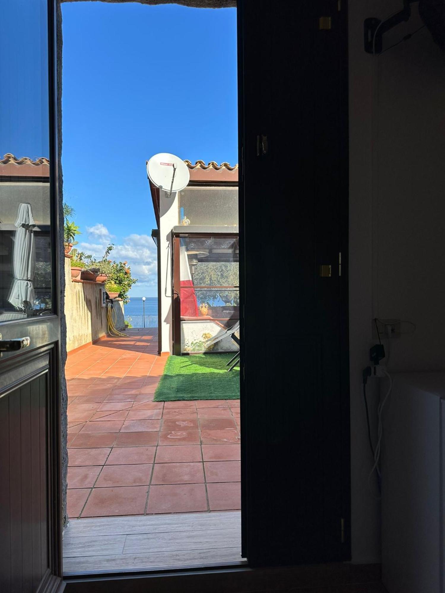 Mareblu Bed and Breakfast Cefalù Exteriör bild