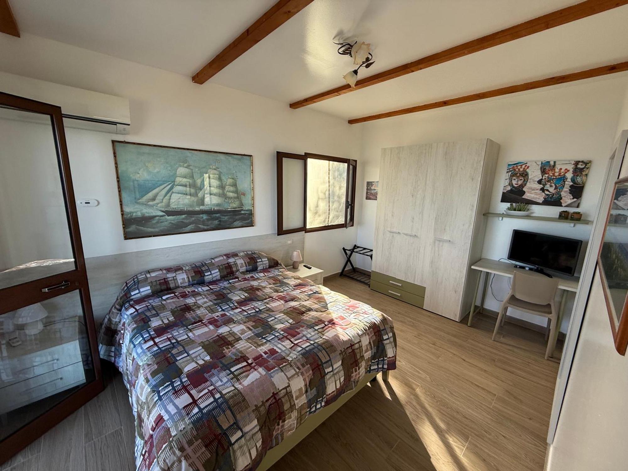 Mareblu Bed and Breakfast Cefalù Exteriör bild