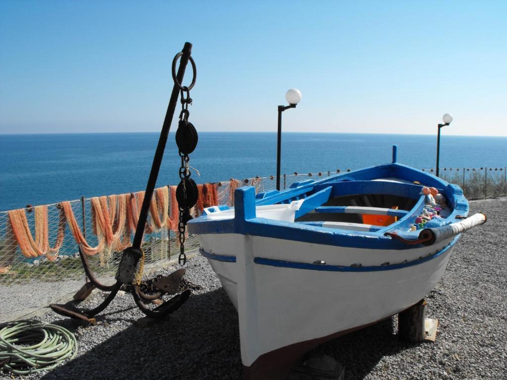 Mareblu Bed and Breakfast Cefalù Exteriör bild
